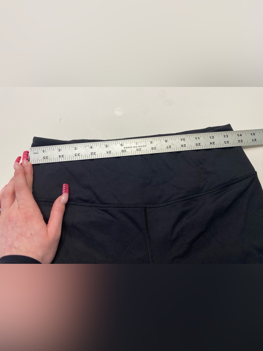 Black Victoria's Secret VSX Cropped Athletic Leggings - Picture 5 of 6
